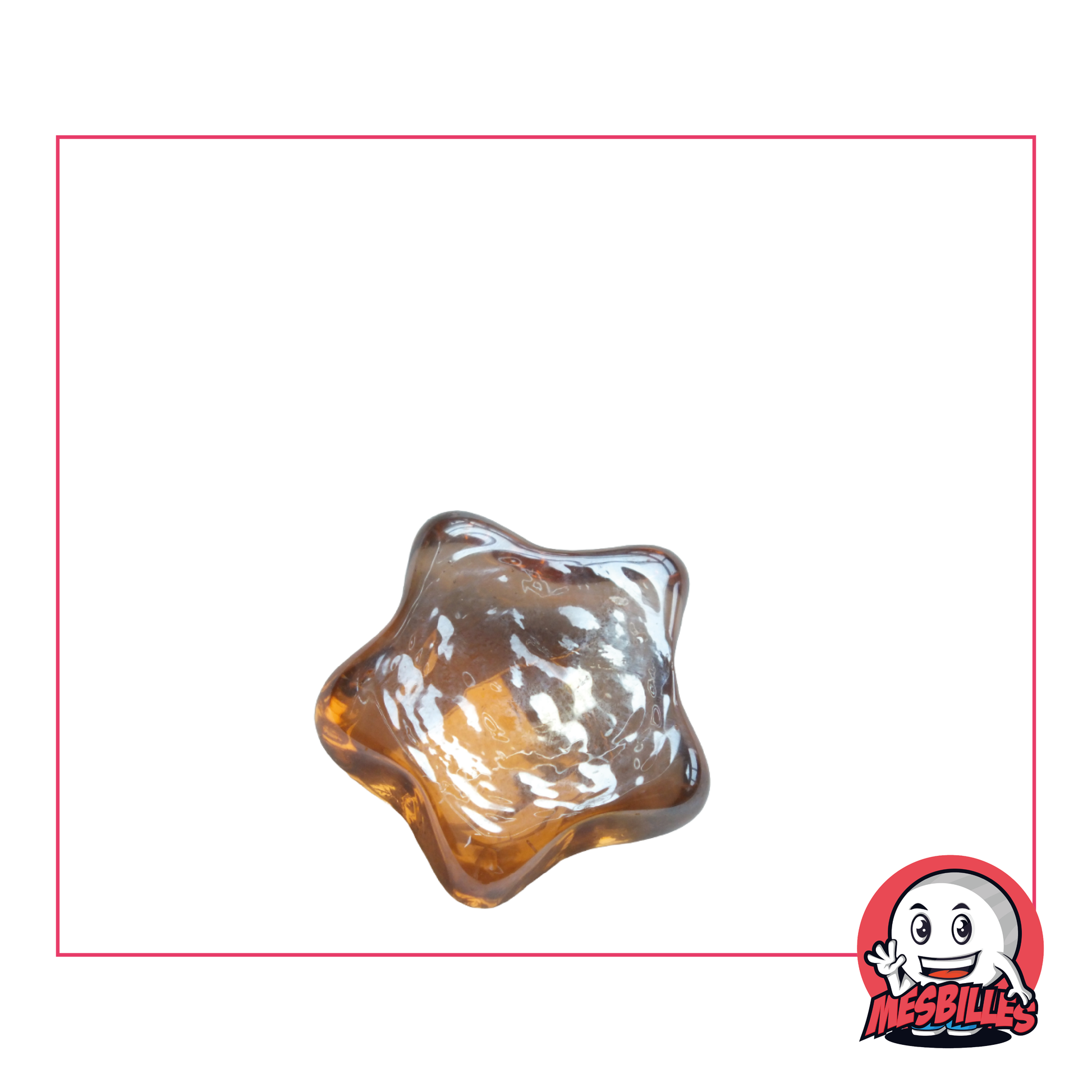 Déjese seducir por la Canica Hollywood Ámbar Claro, una pieza única de 25 mm con un encanto translúcido y elegante. Ideal para coleccionistas y amantes de las canicas raras, ¡está lista para encender los intercambios y las vitrinas! Descubra esta estrella de las canicas planas en MisCanicas.