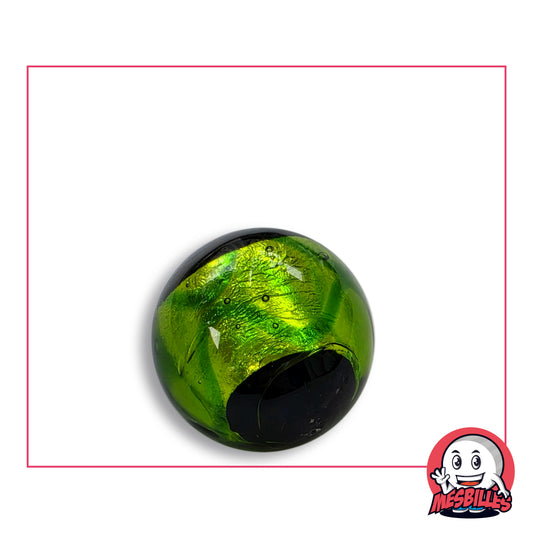 Bille Art Machu Picchu Vert 22 mm en verre vert à feuille métallique aux reflets vert-jaune et bandes vert soutenu, un large bout noir opaque, vue de dessus, 22 mm de diamètre