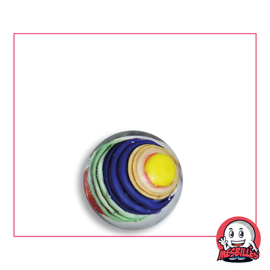 Bille Art Spiralo Bleu Nuit 16 mm en verre transparent à anneaux crème, bleu nuit et vert pâle autour d’un cœur jaune, vue de dessus, 16 mm de diamètre