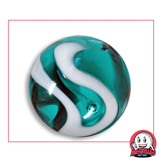 Grande bille Mer Égée en verre turquoise translucide à ruban blanc, vue de dessus, 42 mm de diamètre