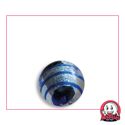 Canica Oeil de Dragon Rayada Azul 16 mm KimPlay Collector de vidrio claro con decoración plateada rayada de azul, vista desde arriba, 16 mm de diámetro
