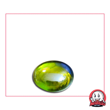 Dans la Grande Famille des Billes Irisée, il y a la Bille Plate en verre Translucide et Brillant de Couleur Vert Jaune.