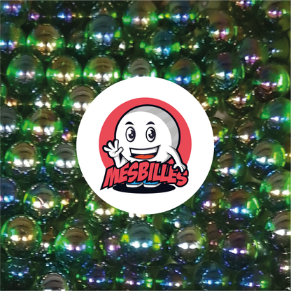 Añada un toque precioso a sus juegos con la canica Luz Verde Irisada. Cómprela y déjese deslumbrar por su brillo - MisCanicas