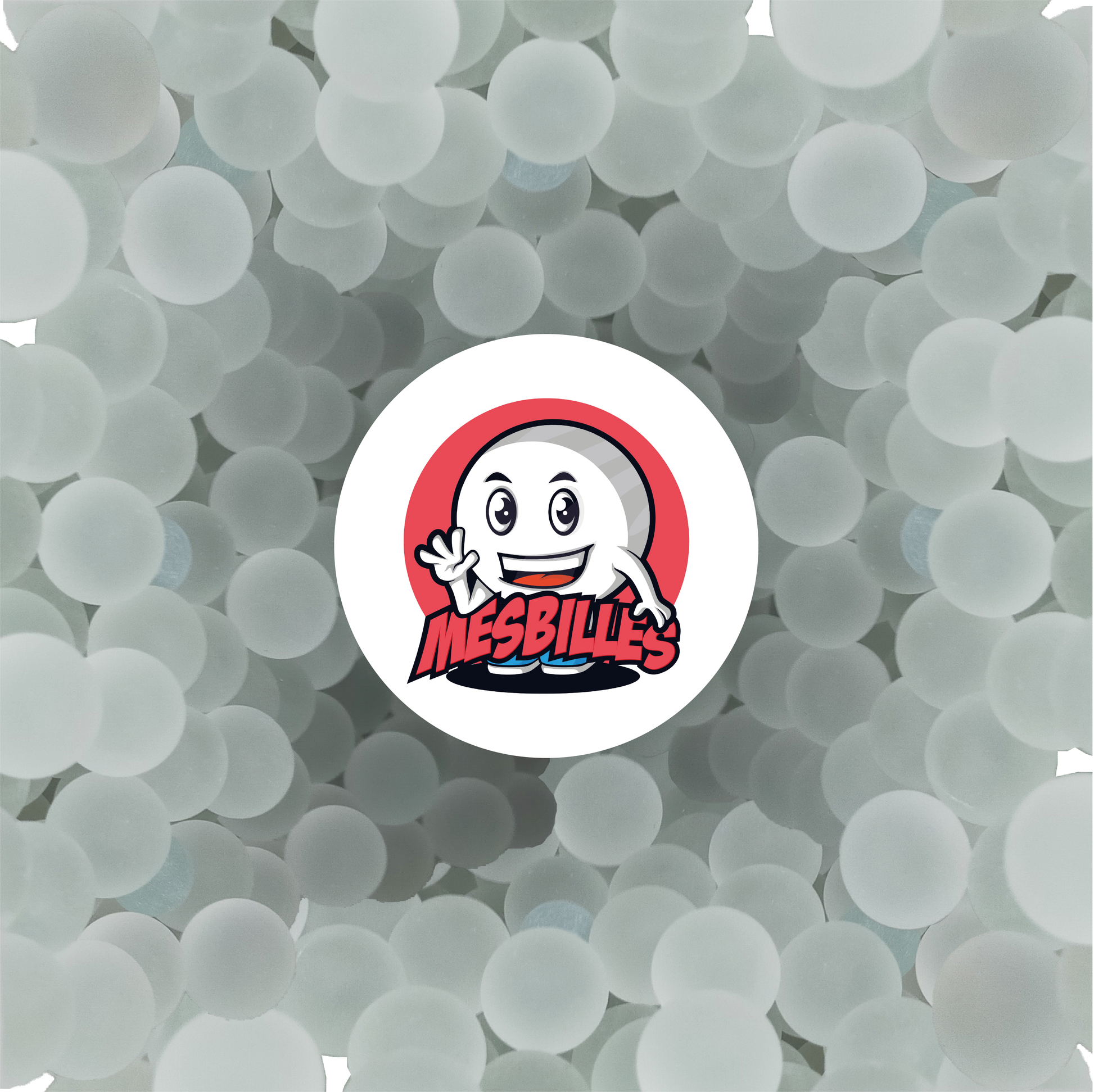 Amantes de las canicas, tenemos una joya para ustedes: nuestra canica Esmerilada, una magnífica canica de 50 mm en vidrio de Bohemia esmerilado.