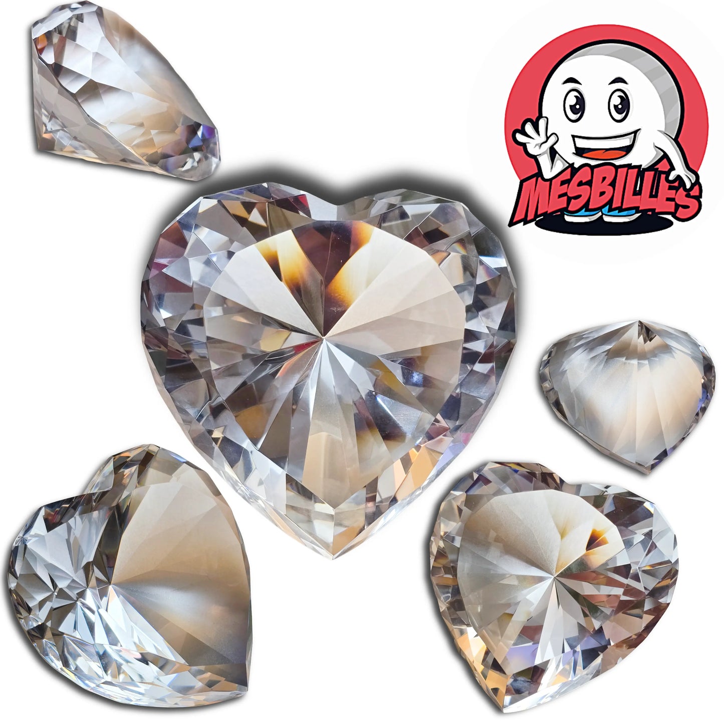 Ce Cristal d’Art de 88 mm de diamètre illumine chaque pièce comme un rayon de soleil taillé. Ses facettes capturent la lumière pour la renvoyer en éclats arc-en-ciel — un spectacle hypnotique, tout simplement.