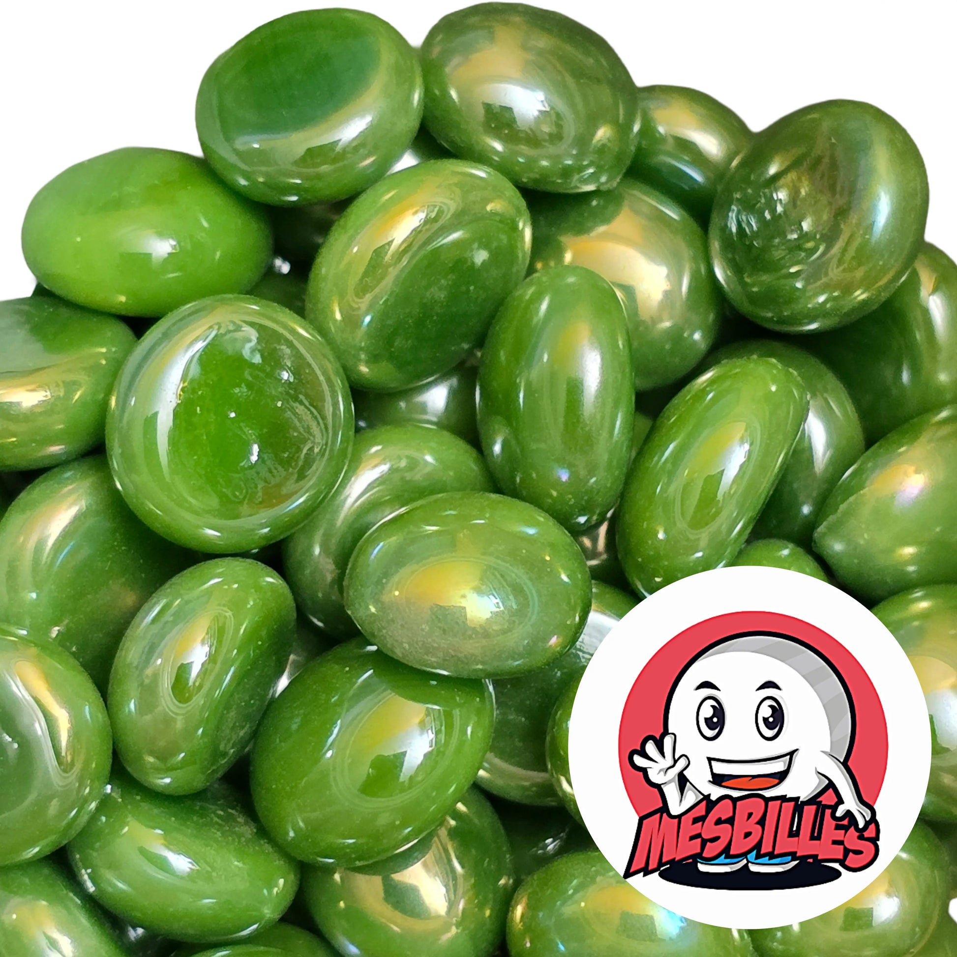 Une bille qui brille autant qu’un trèfle à quatre feuilles sous le soleil, parfaite pour des créations végétales, féériques… ou simplement vertes de jalousie