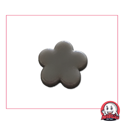 Canica Extraplana Flor en Cristal Perla Gris, se utiliza para decorar, jugar y coleccionar.